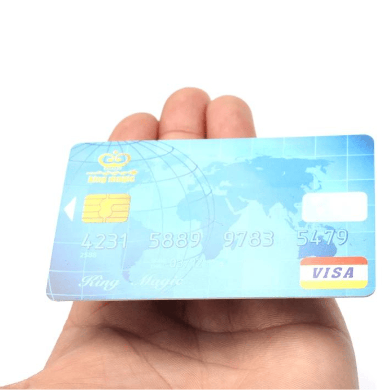 fausse carte bancaire